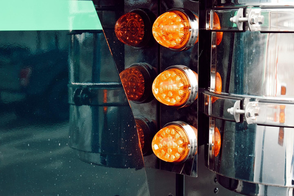 Air cleaner lights kenworth