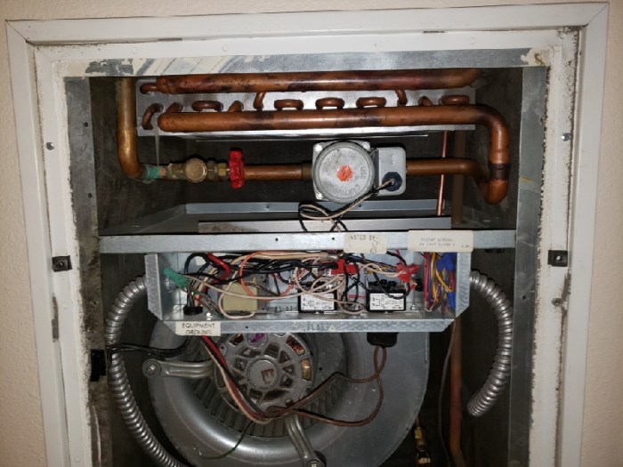 Air handler wall mount