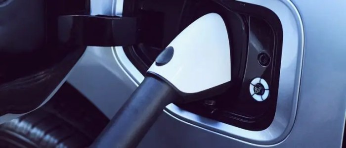 Blue oval charging network
