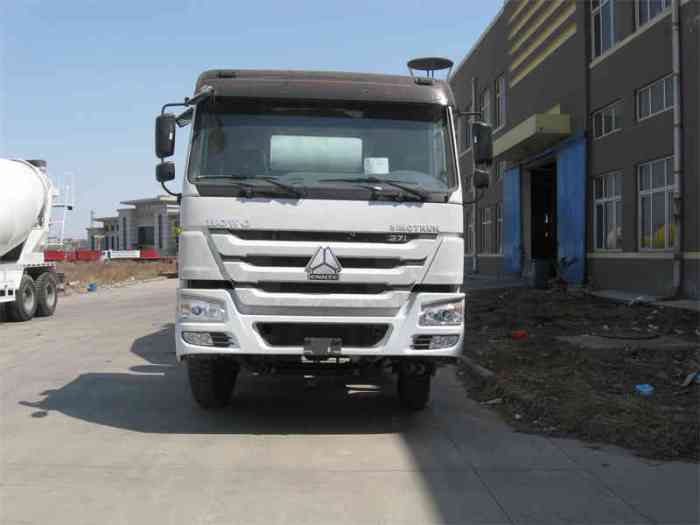 How many yards of concrete in a truck