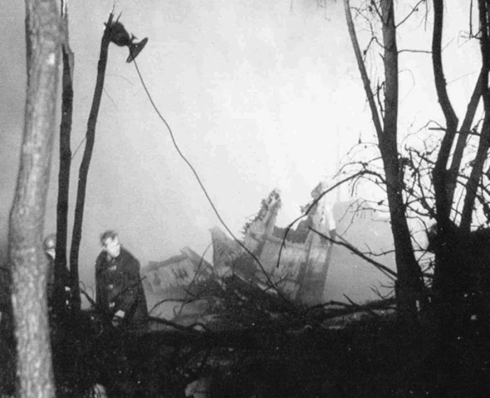 Crash marshall airways disasters horrific virginia wreckage accidentes devastates airplane empezaron univ Marshall university plane crash