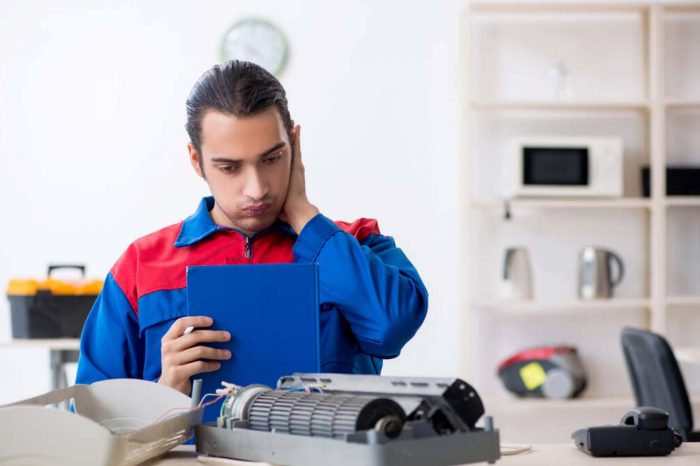 Window air conditioner smells like vinegar