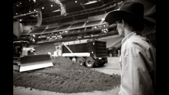 Bull rider National western stock show bull rider injury