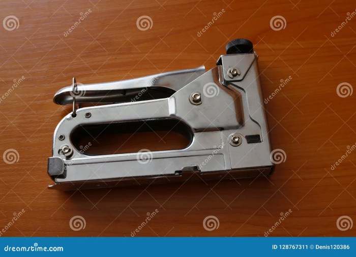 Industrial stapler