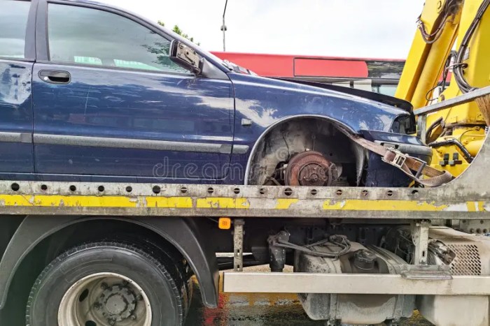 Tow truck for car accident